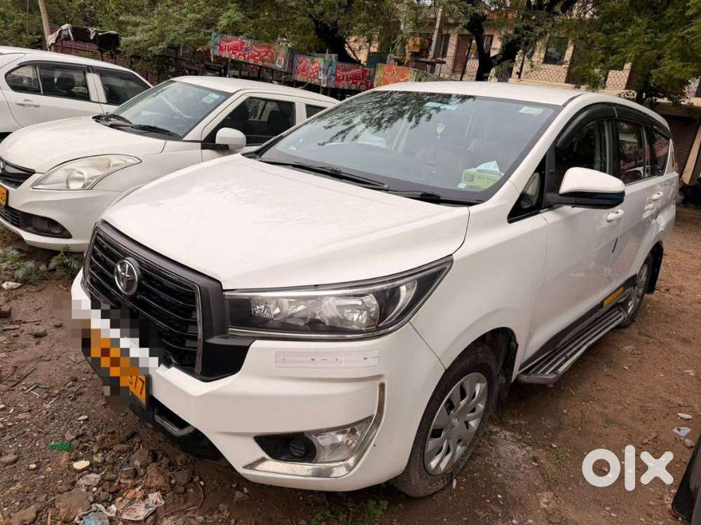 Toyota Innova Crysta 2.4 G Mt 7 Str, 2017, Diesel