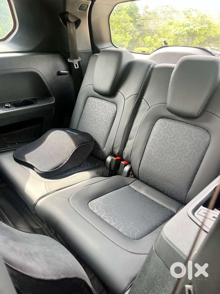 Tata Safari Accomplished Plus Dark Edition, 2024, Diesel