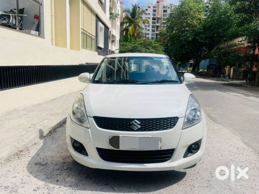 Maruti Suzuki Swift Vxi 1.2 Abs Bs-iv, 2013, Petrol