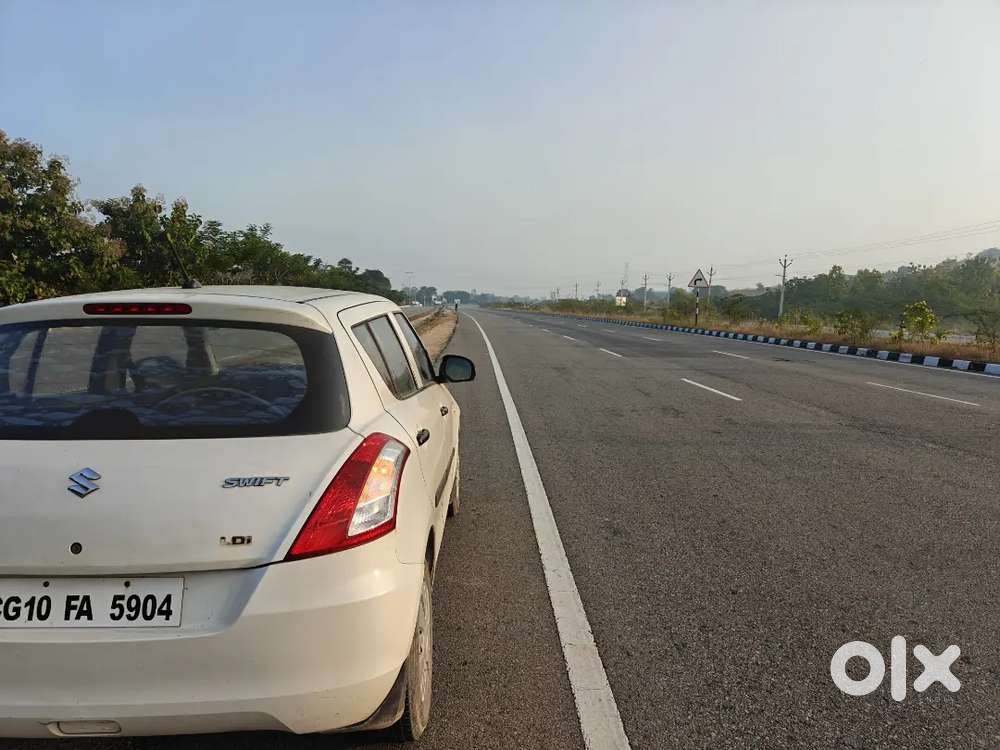 Maruti Suzuki Swift 2012 Diesel 117000 Km Driven
