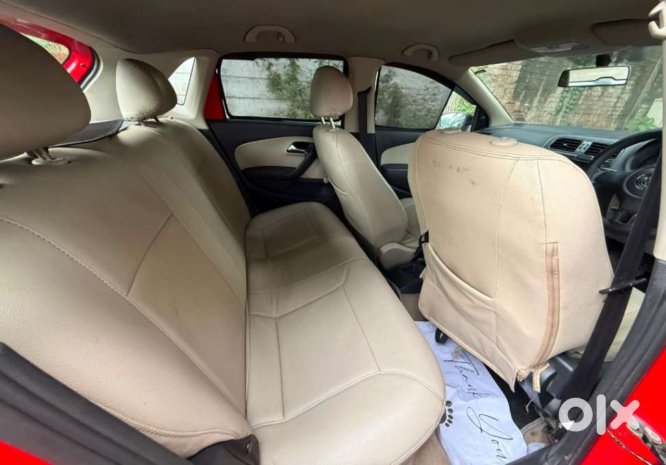 Volkswagen Polo Petrol Highline 1.2l, 2011, Cng & Hybrids