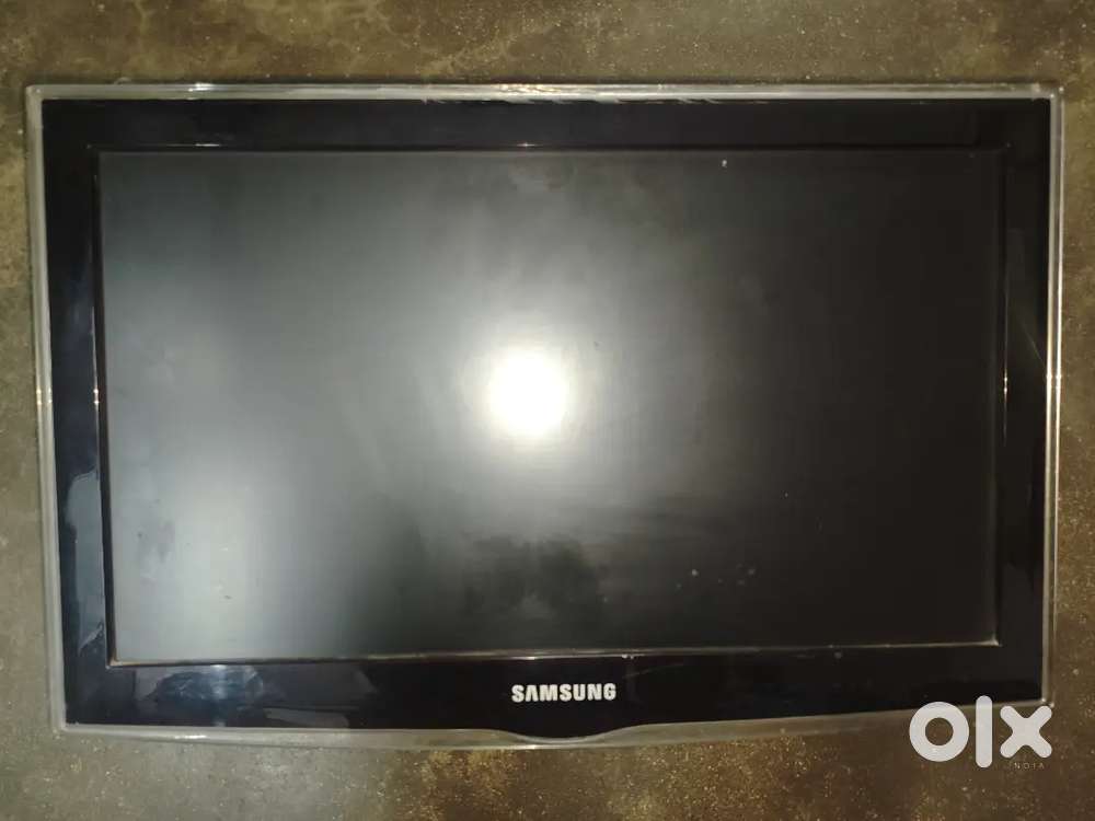 Samsung 22 Inches TV - Compact Reliable & Budget friendly