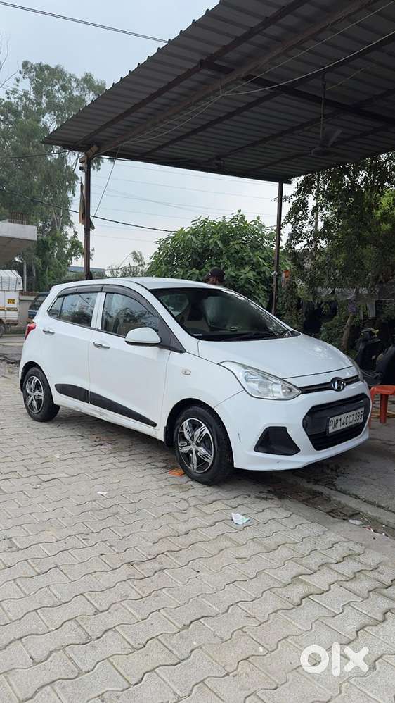 Hyundai Grand I10 2014 Diesel Well Maintained