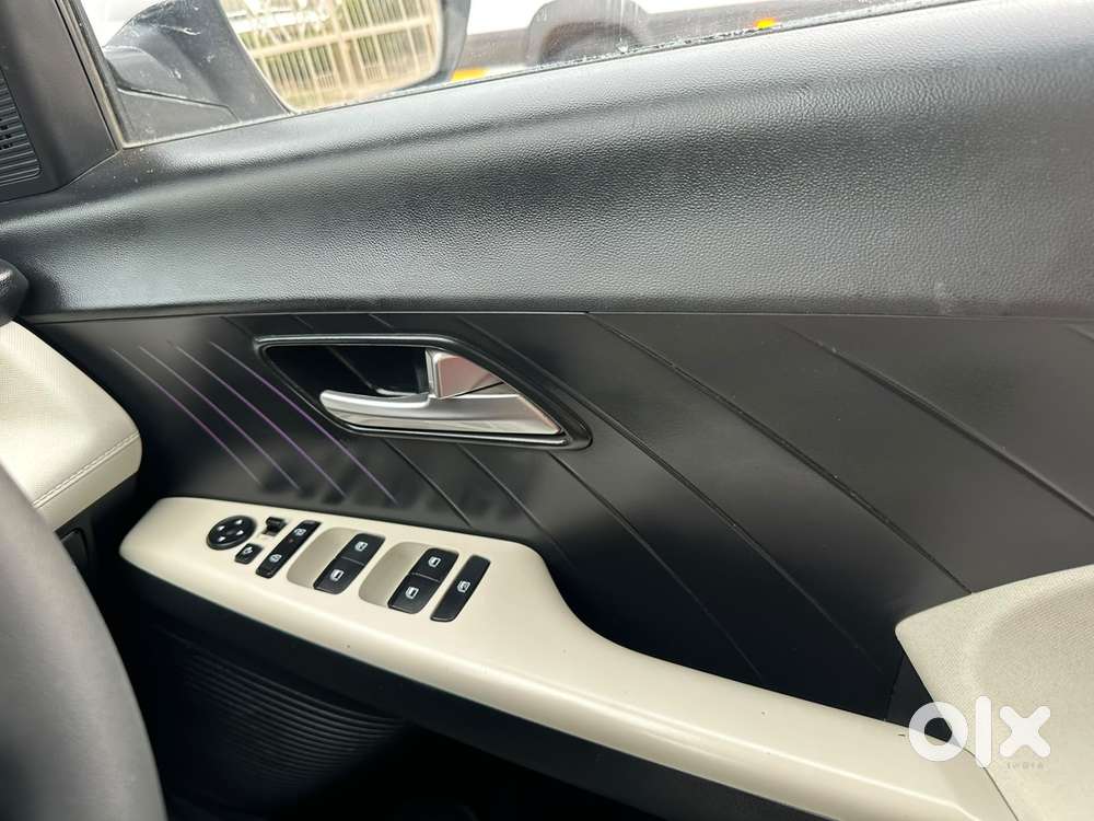 Hyundai Verna Sx 1.5 Petrol Ivt, 2023, Petrol