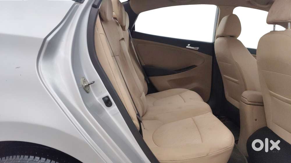 Hyundai Verna Fluidic 1.6 Vtvt Sx, 2013, Petrol