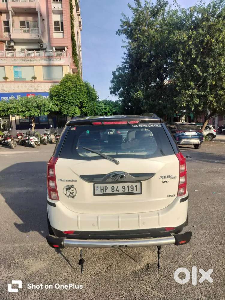 Mahindra Xuv500 2016 Diesel 80000 Km Driven