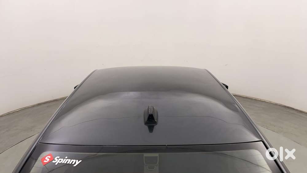 Skoda Slavia Ambition 1.0l Tsi At, 2022, Petrol