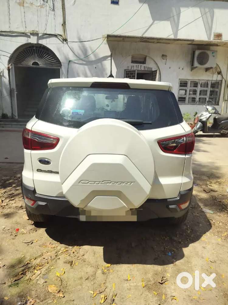 Beautiful Interior With All Amenities