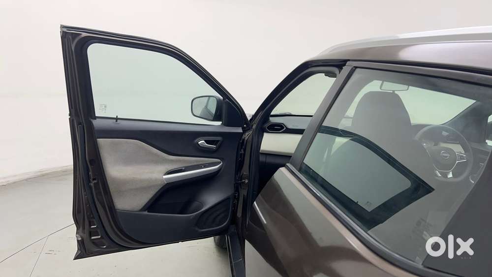 Nissan Magnite 1.0 Xv, 2021, Petrol