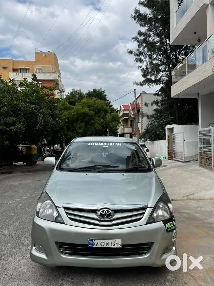 Toyota Innova Gx Petrol 2005 Year With Valid Fc Till 2031