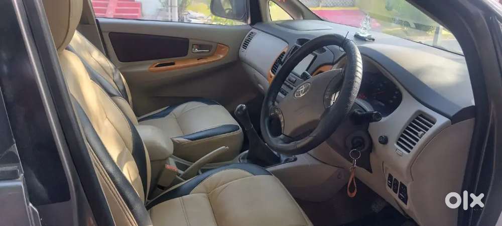Toyota Innova 2009 Diesel Well Maintained