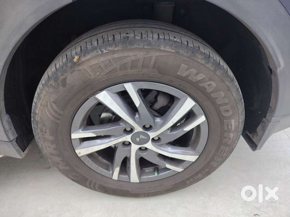 Mahindra Xuv700 2.2 Ax 5 Diesel At 7 Str, 2023, Diesel