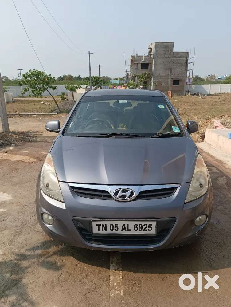Hyundai I20 2011 Diesel 100150 Km Driven