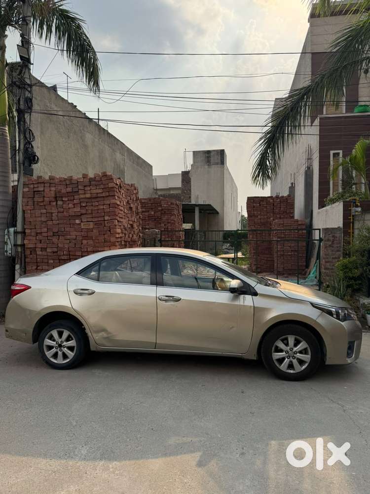 Toyota Corolla Altis 2016 Car