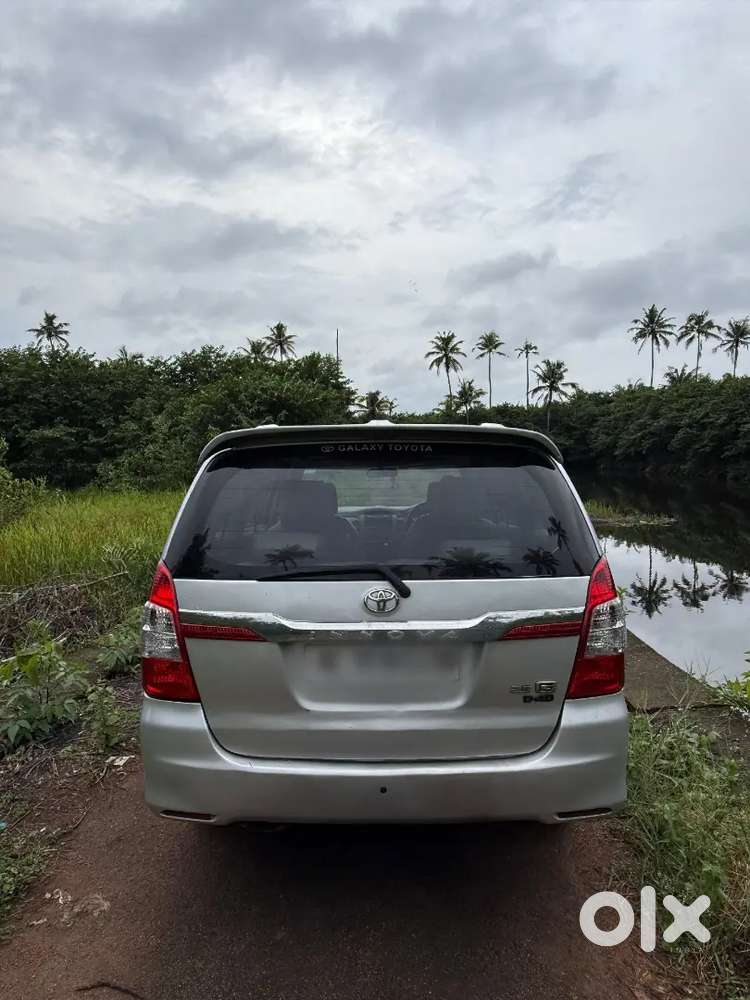 Toyota Innova Diesel 2012 7-seater
