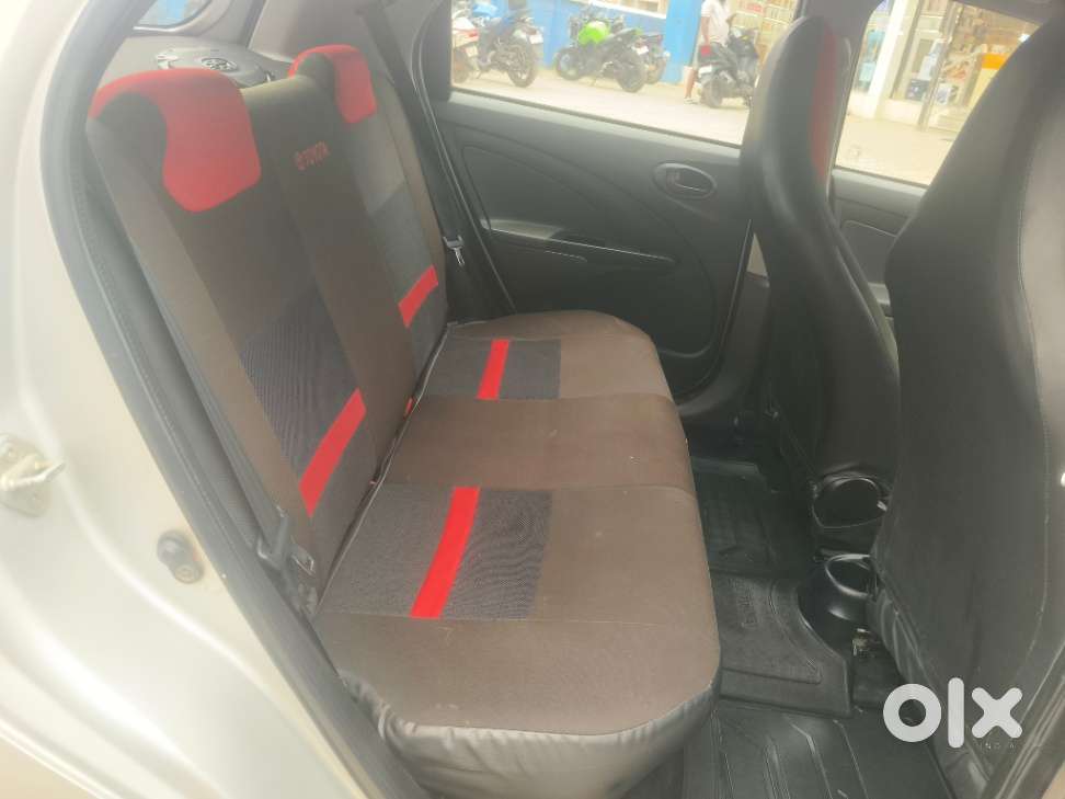 Toyota Etios Liva 2011-2012 G, 2012, Petrol