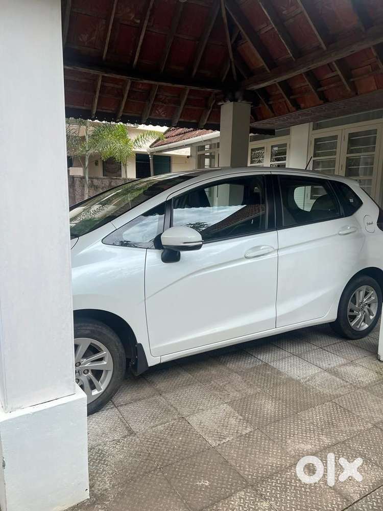 Honda Jazz Petrol Automatic 2016 Model