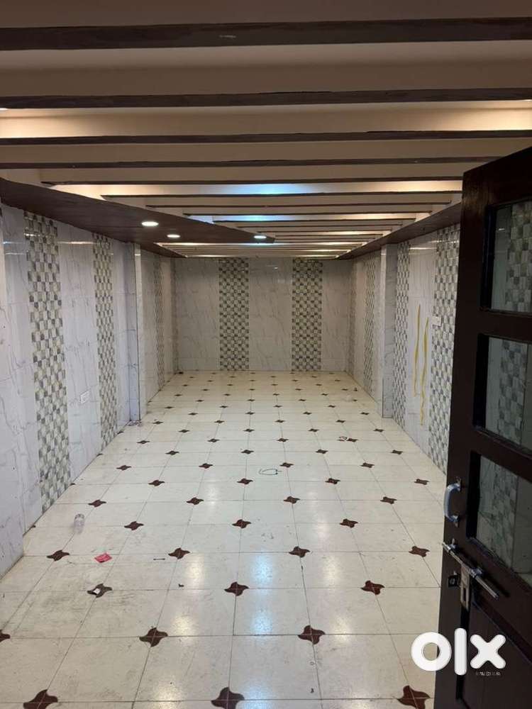 Shop for Rent in Alambagh