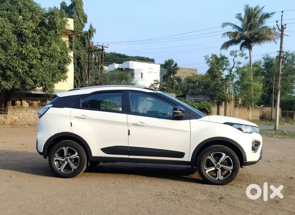 Tata Nexon 1.2 Revotron Xz Plus, 2023, Petrol