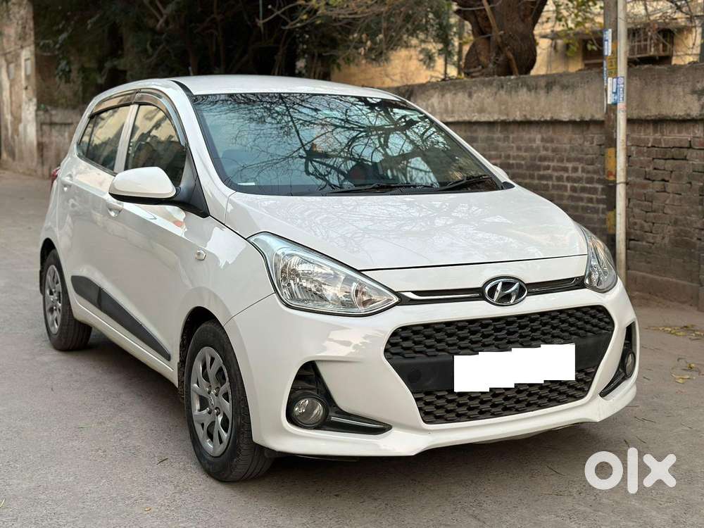 Hyundai Grand I10 1.2 Crdi Sportz Dual Tone, 2017, Diesel