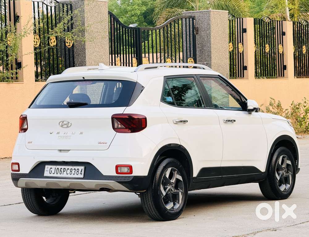 Hyundai Venue 1.0 Sx (o) Turbo Dct, 2020, Petrol