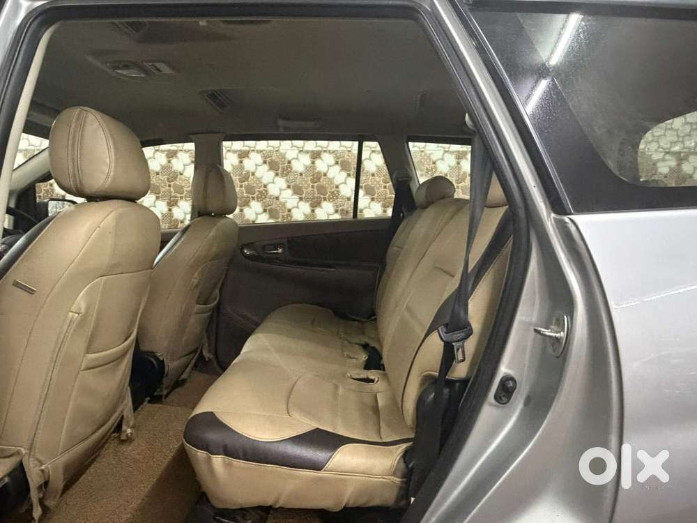 Toyota Innova 2.5 Vx 7 Str Bs-iii, 2015, Diesel