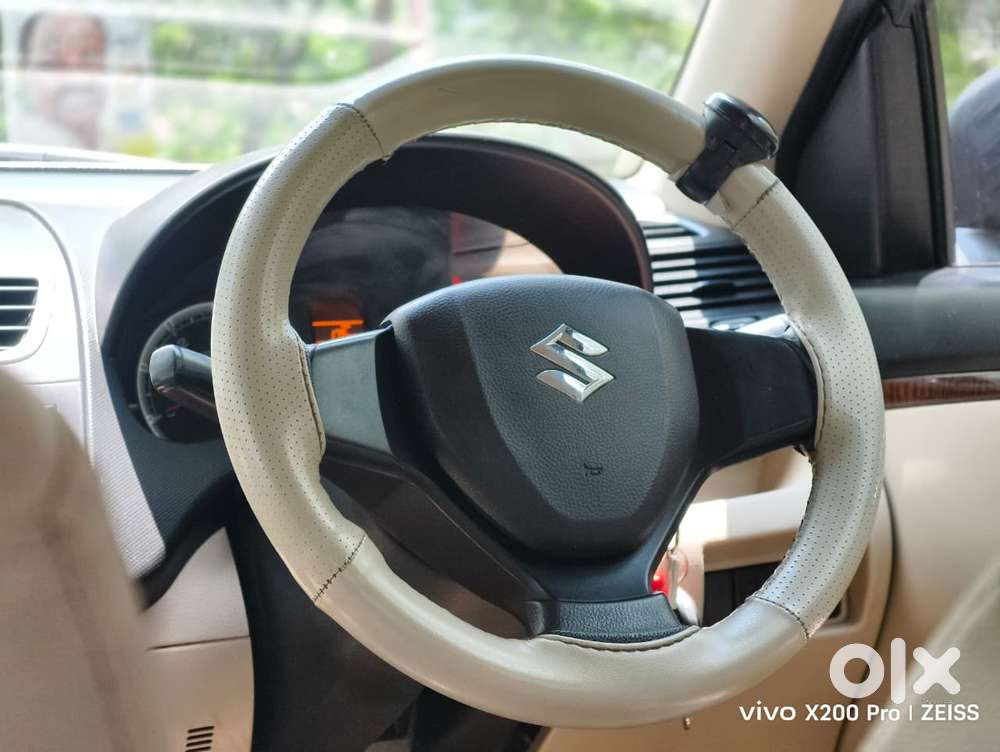 Maruti Suzuki Swift Dzire Vdi, 2015, Diesel