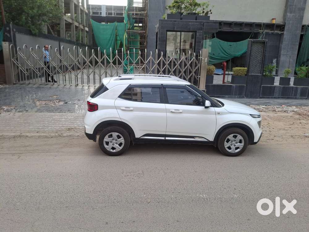 Hyundai Venue S Diesel, 2019, Cng & Hybrids