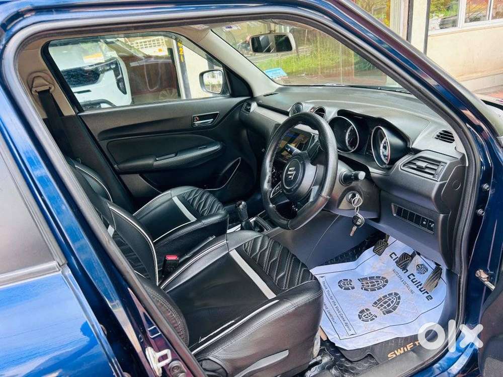 Maruti Suzuki Swift Vxi + Manual, 2022, Petrol