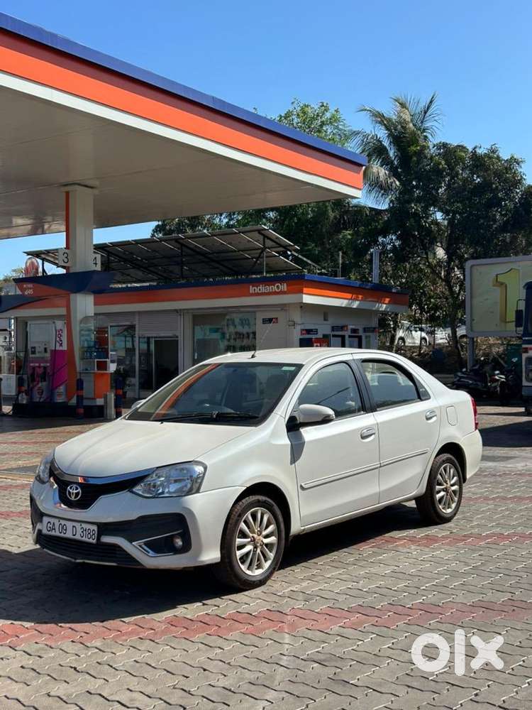 Toyota Petrol Manual 2017
