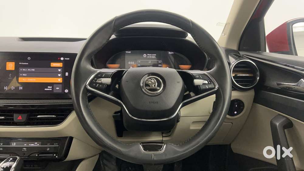 Skoda Slavia Style 1.0l Tsi At, 2024, Petrol