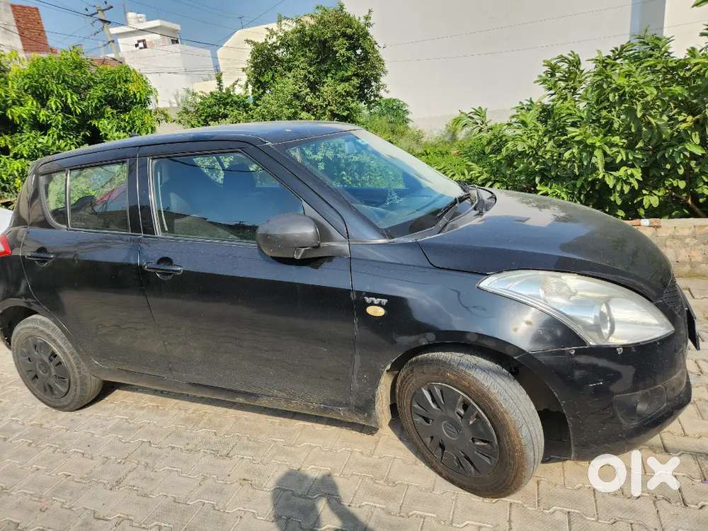 Maruti Suzuki Swift Lxi Petrol 2012