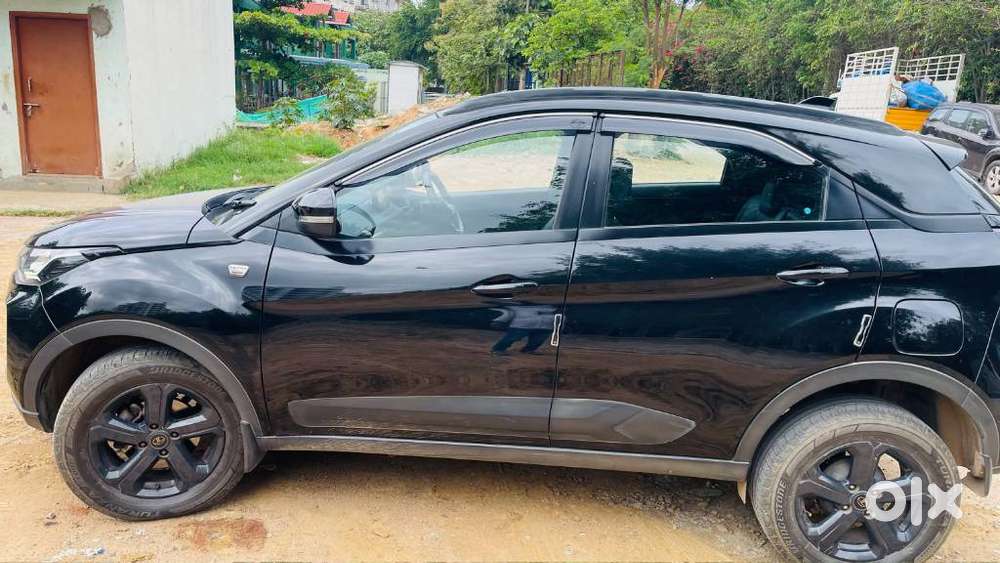 Tata Nexon, 2022, Petrol