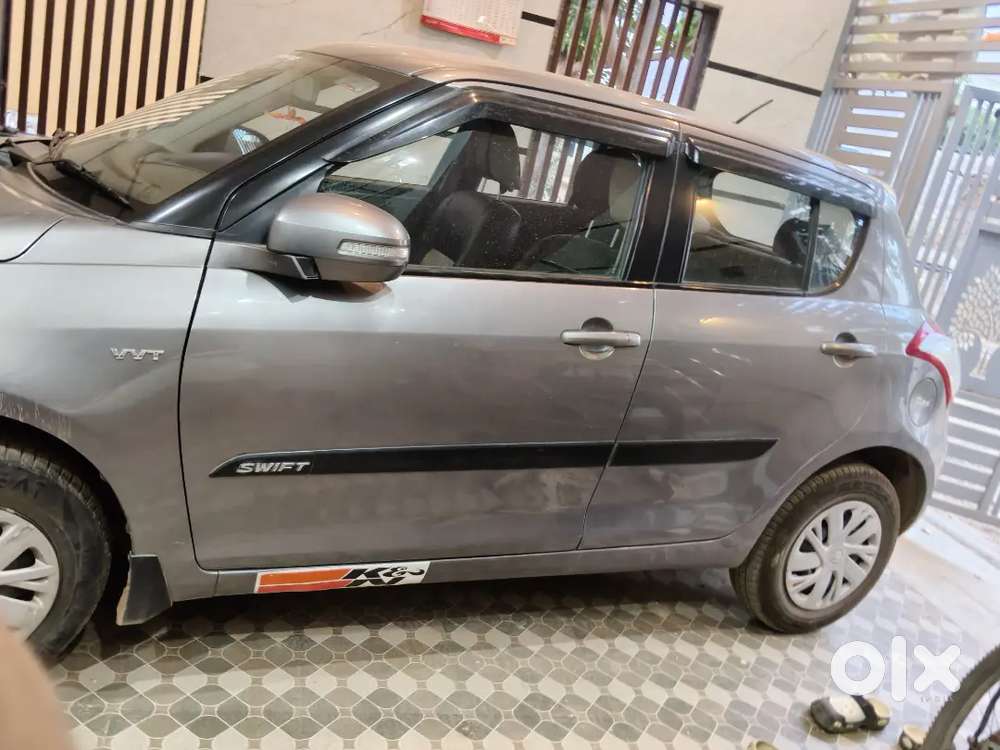 Maruti Suzuki Swift Vxi 2017