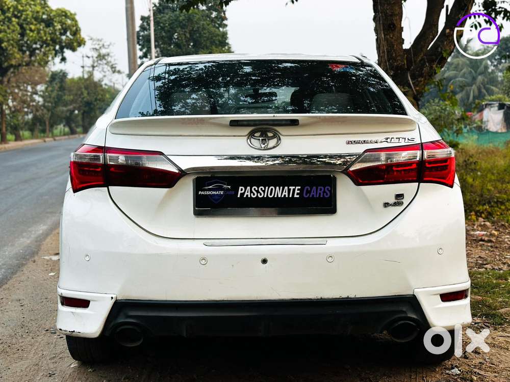 Toyota Corolla Altis 2013-2017 D-4d J, 2015, Diesel