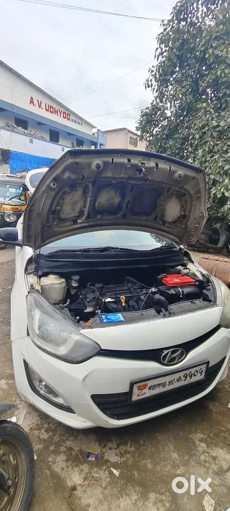 Hyundai I20 Sportz 2012 Petrol Manual New Tyer New Battery