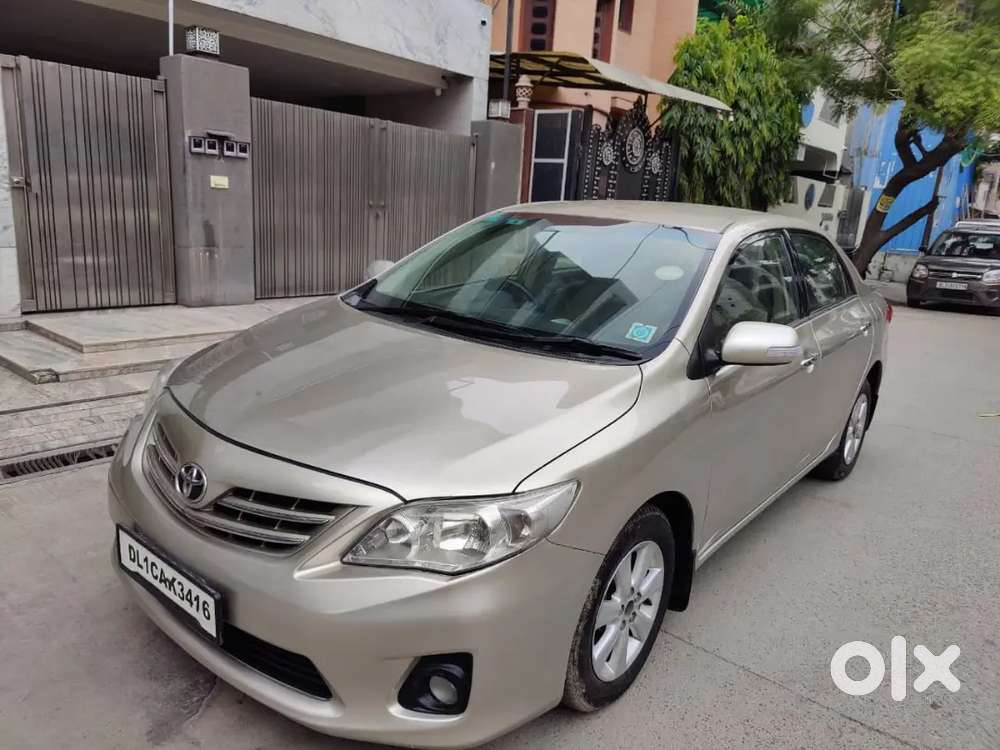 Toyota Corolla Altis Limited 2012