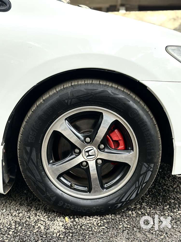 Honda Civic 1.8 V Mt, 2011, Cng & Hybrids