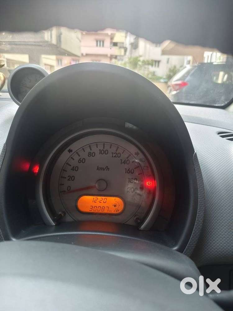 Maruti Suzuki Ritz Vxi, 2012, Petrol