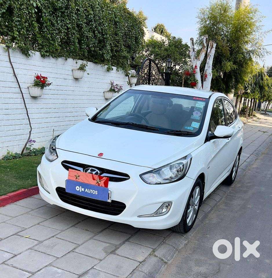 Hyundai Verna 1.6 Sx (o) Vtvt, 2012, Petrol