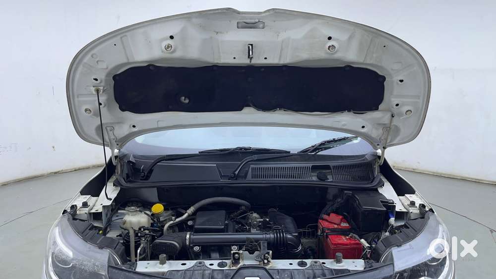Renault Triber 1.0 Rxz Dual Tone, 2021, Petrol