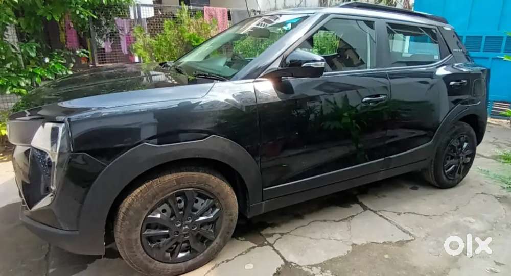 Mahindra 3xo Revx M Model 2026 Petrol 8000 Km Driven Black Dual Tone