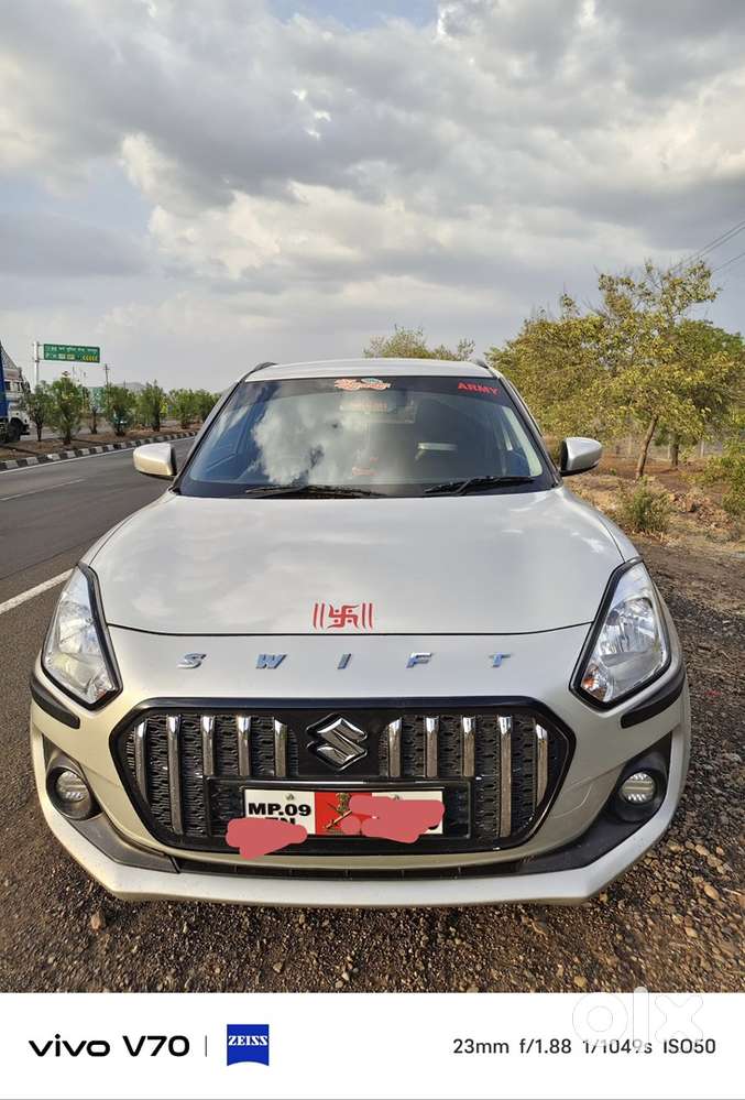 Maruti Suzuki Swift 2023 Well Maintained 62500km Drivern Vxi