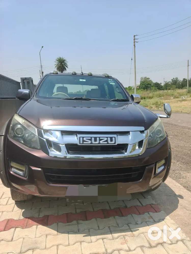 Isuzu D-max, V-cross