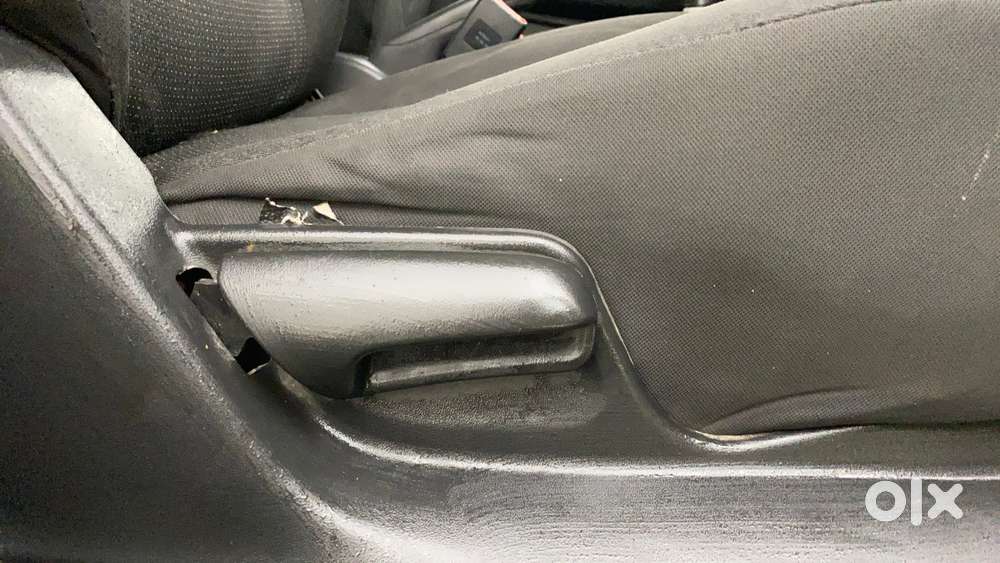 Maruti Suzuki Swift Lxi, 2015, Petrol