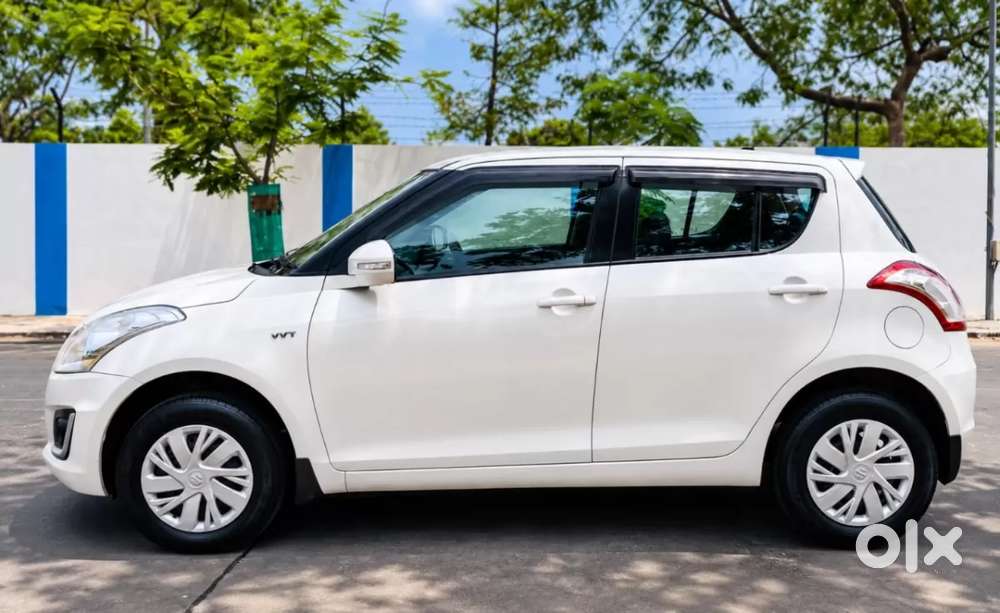Maruti Suzuki Swift Vxi Optional, 2017, Petrol