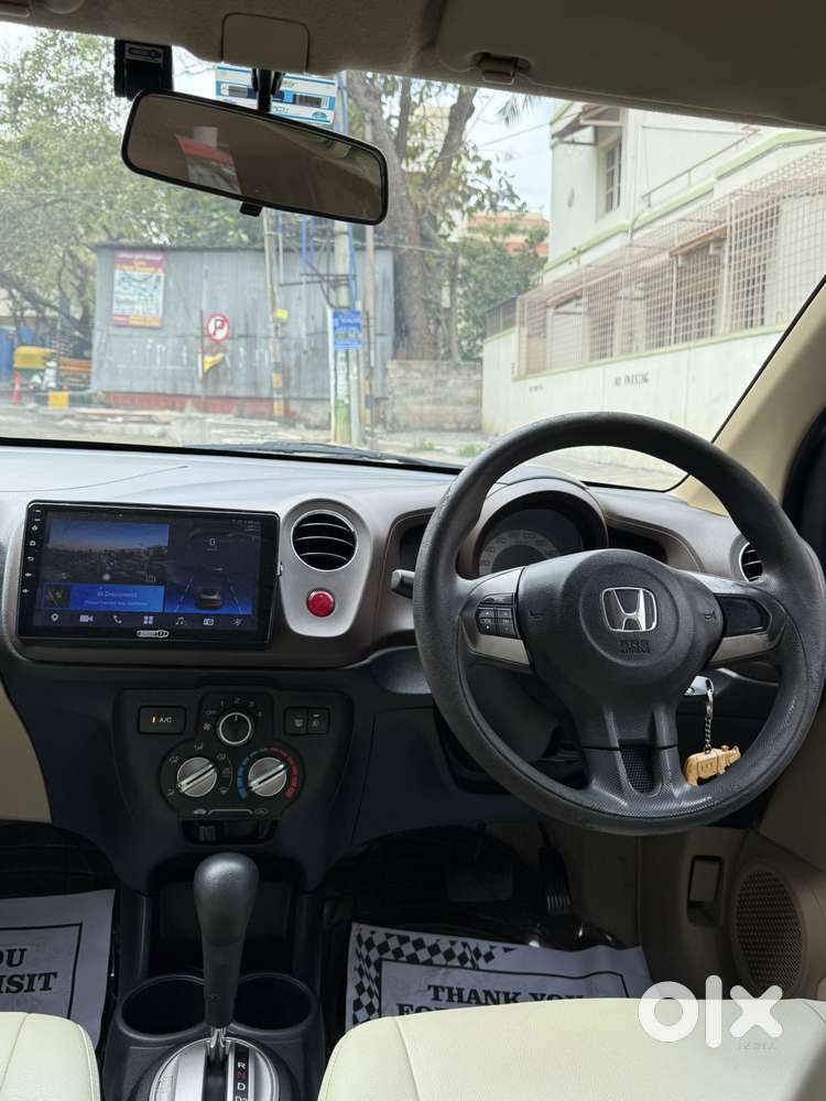 Honda Brio V Automatic, 2014, Petrol