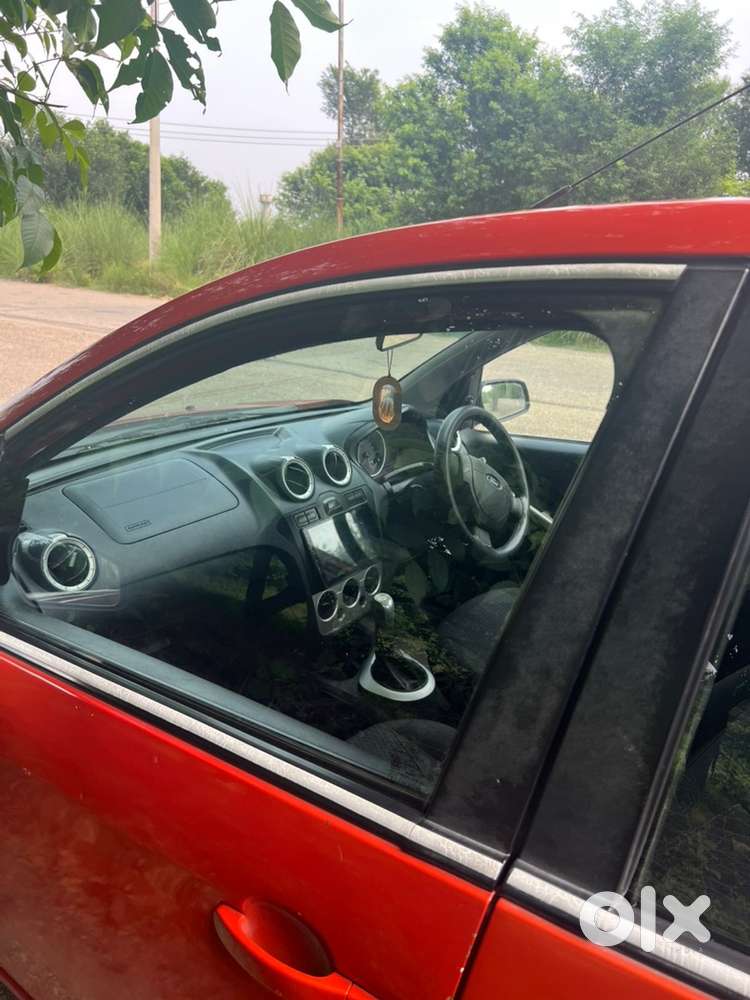 Exchange Or Sell Ford Figo 2014 Well Maintained Top Model