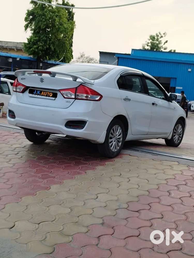 Maruti Suzuki Ciaz Zxi, 2015, Petrol