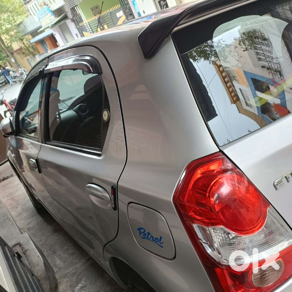 Toyota Etios Liva Petrol 2013